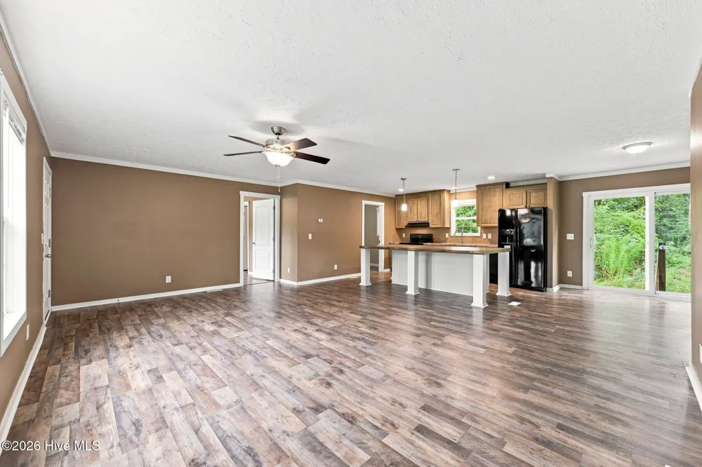 662 Hallsville Road Beulaville, NC 28518