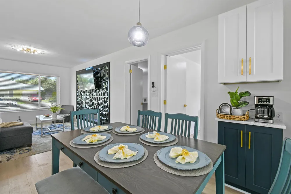 19005 SE SOUTHGATE DRIVE Jupiter, FL 33469