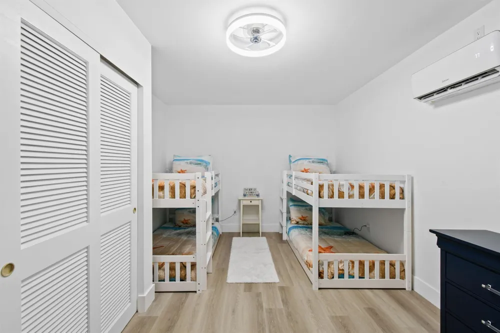 19005 SE SOUTHGATE DRIVE Jupiter, FL 33469