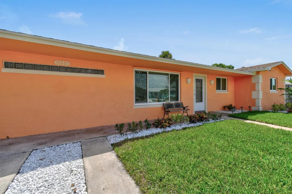 19005 SE SOUTHGATE DRIVE Jupiter, FL 33469