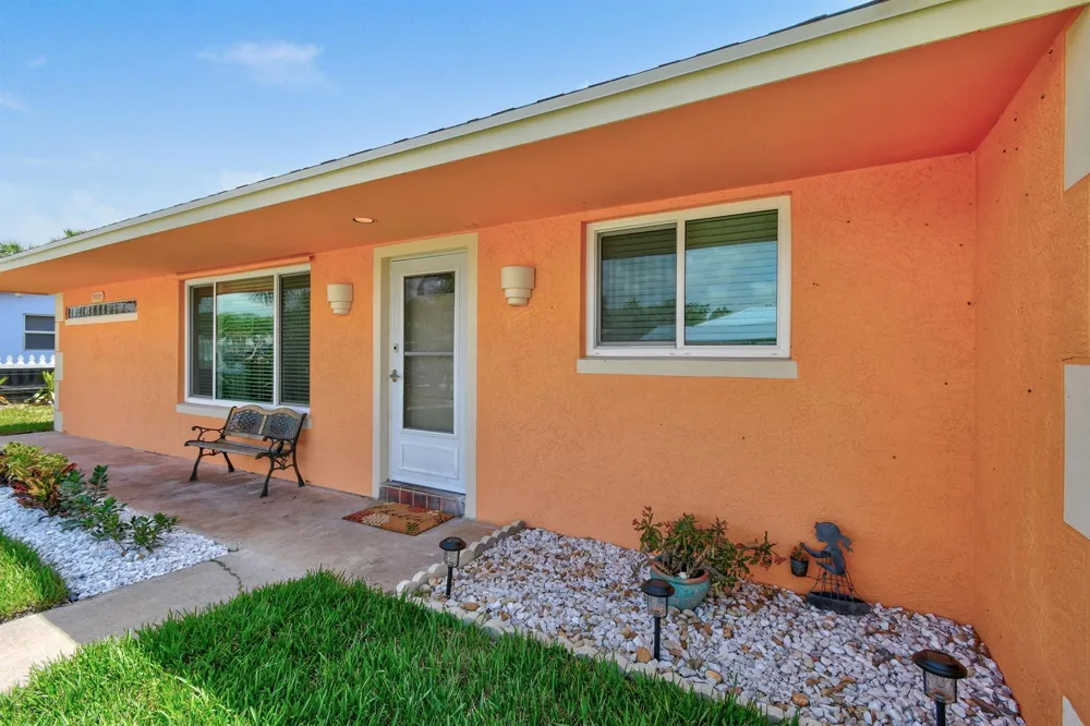 19005 SE SOUTHGATE DRIVE Jupiter, FL 33469