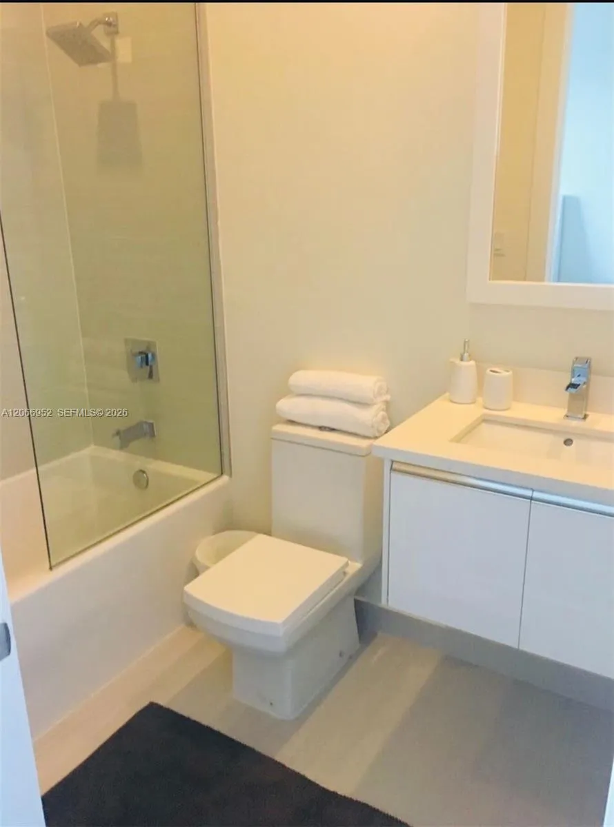 10260 NW 63rd Ter #201 Miami, FL 33178