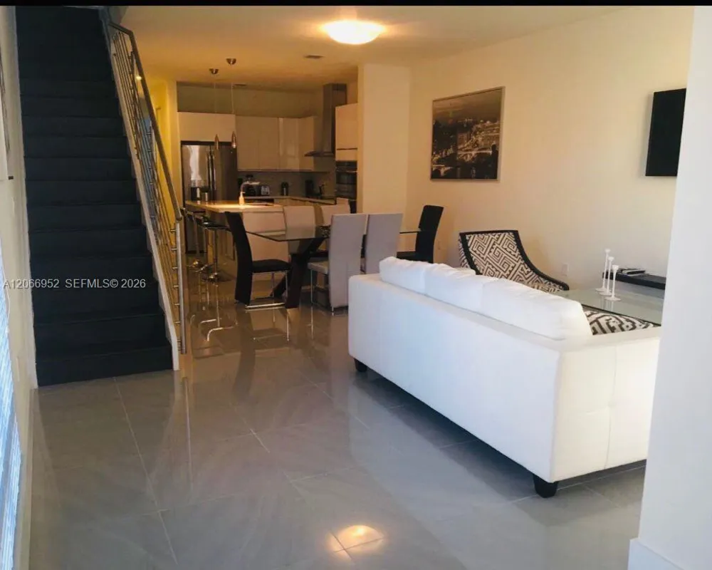 10260 NW 63rd Ter #201 Miami, FL 33178