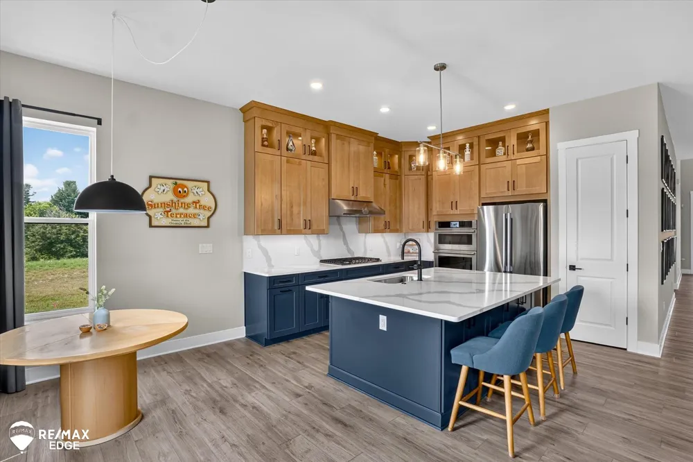 758 Sutton Court York Charter Township, MI 48176