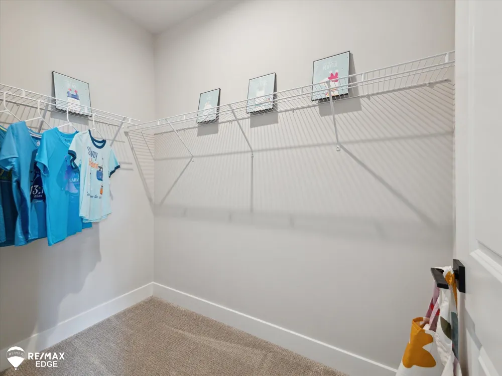 758 Sutton Court York Charter Township, MI 48176
