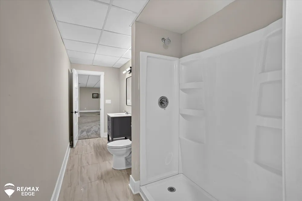 758 Sutton Court York Charter Township, MI 48176