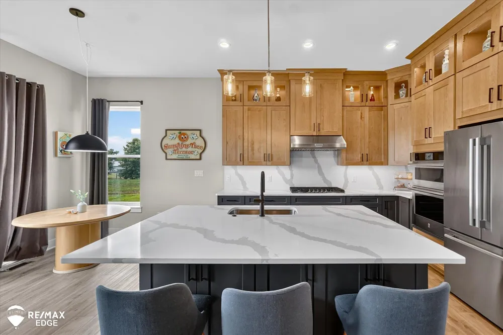 758 Sutton Court York Charter Township, MI 48176