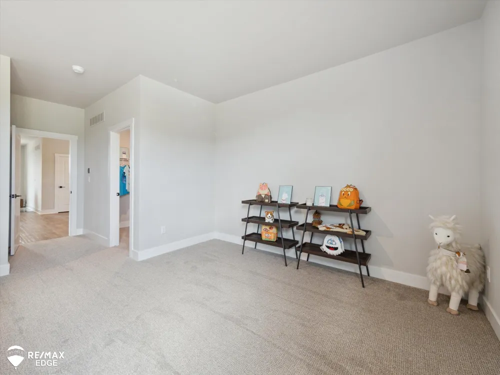 758 Sutton Court York Charter Township, MI 48176