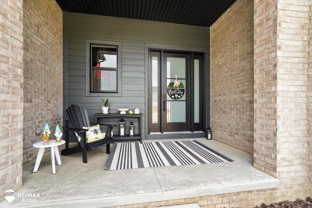 758 Sutton Court York Charter Township, MI 48176