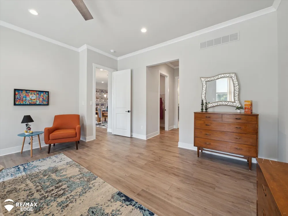 758 Sutton Court York Charter Township, MI 48176