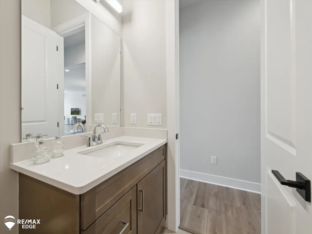 758 Sutton Court York Charter Township, MI 48176