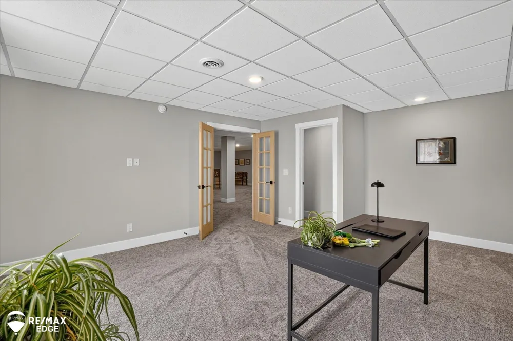 758 Sutton Court York Charter Township, MI 48176