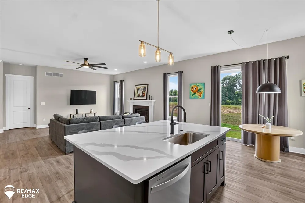 758 Sutton Court York Charter Township, MI 48176