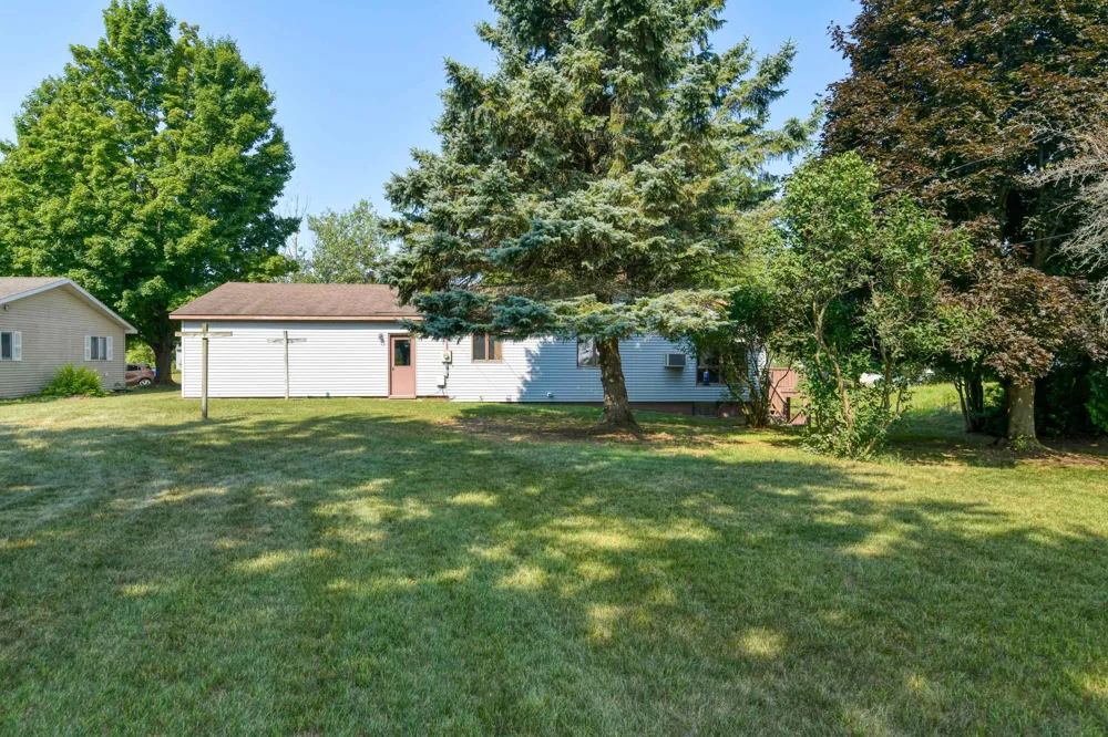 708 Meadow Drive Garfield Charter Township, MI 49685