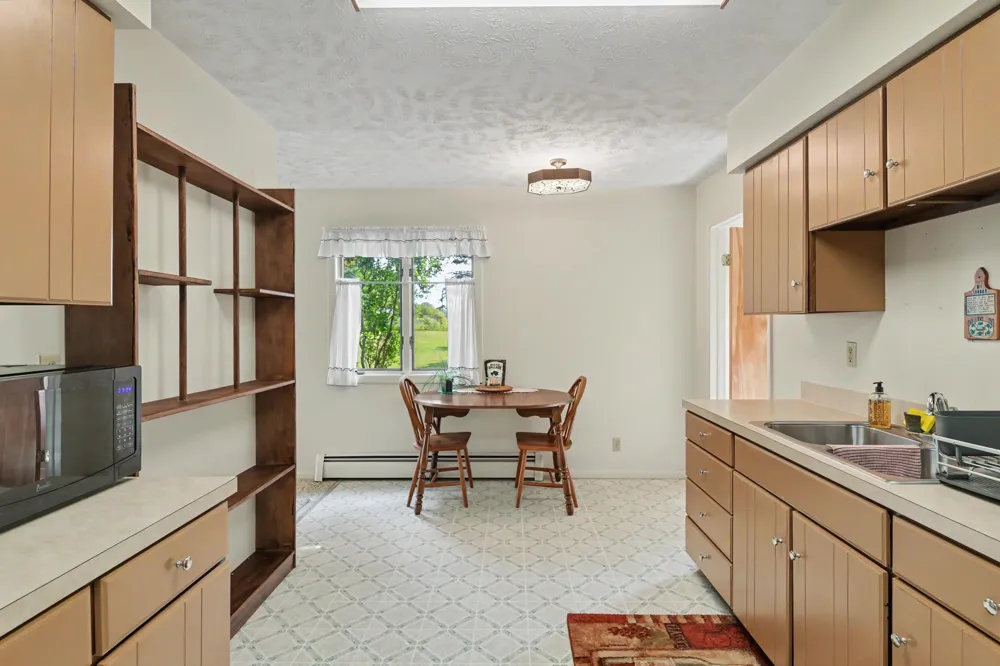 708 Meadow Drive Garfield Charter Township, MI 49685