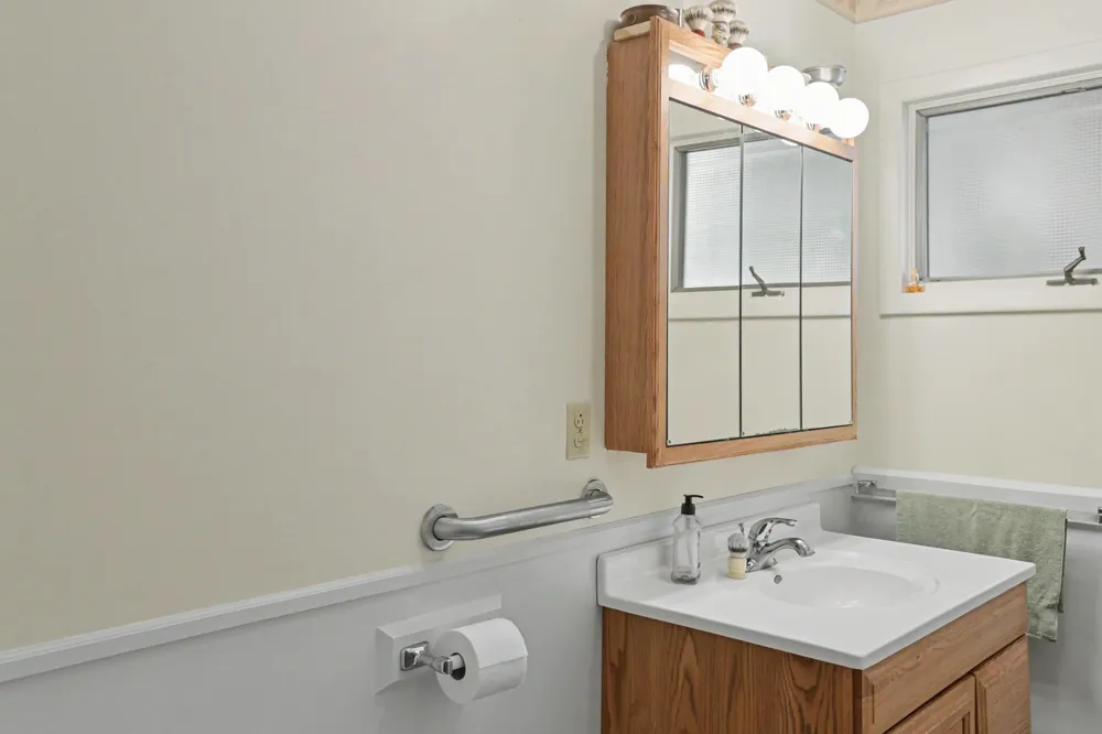 708 Meadow Drive Garfield Charter Township, MI 49685