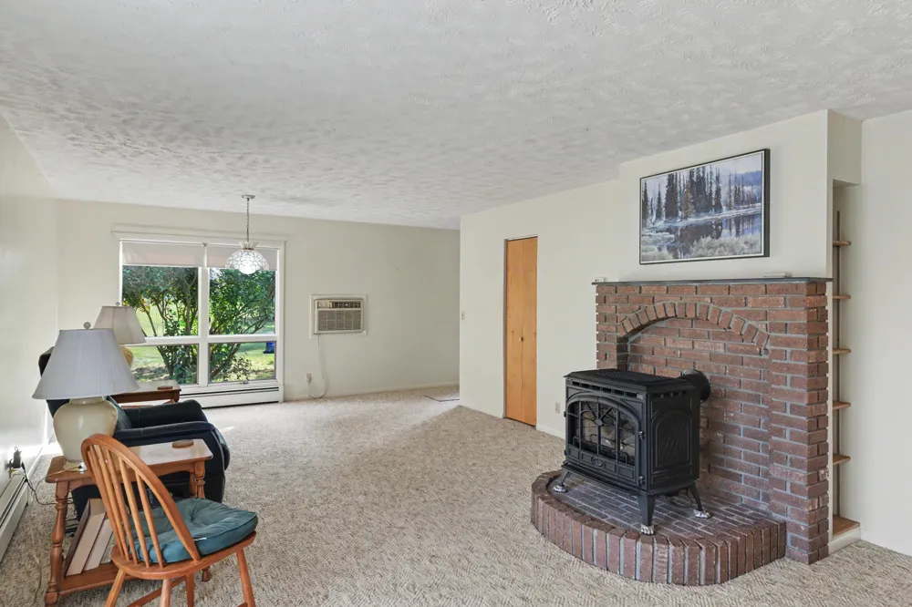 708 Meadow Drive Garfield Charter Township, MI 49685