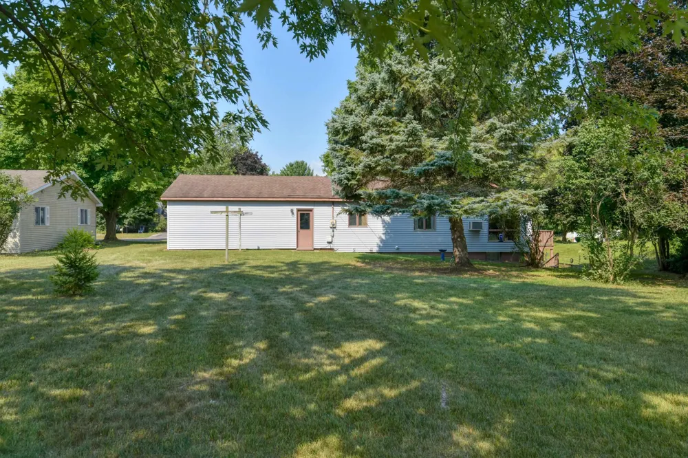 708 Meadow Drive Garfield Charter Township, MI 49685