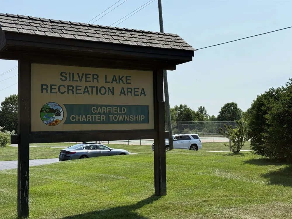 708 Meadow Drive Garfield Charter Township, MI 49685