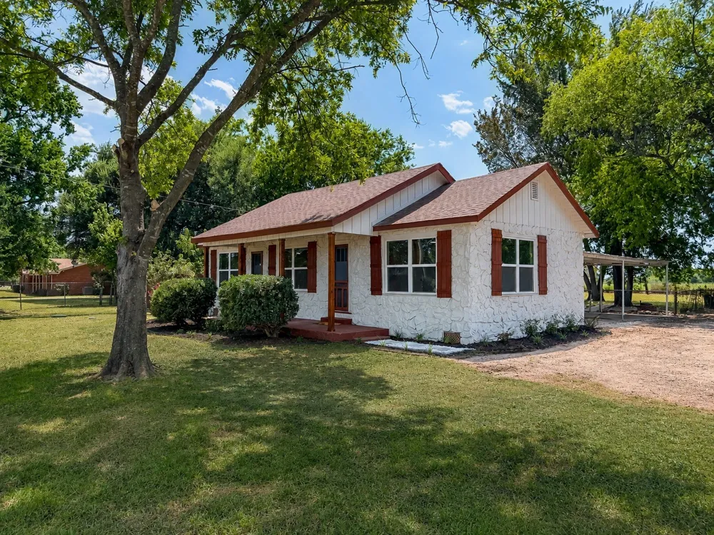 216 Spikes Road Corsicana, TX 75110