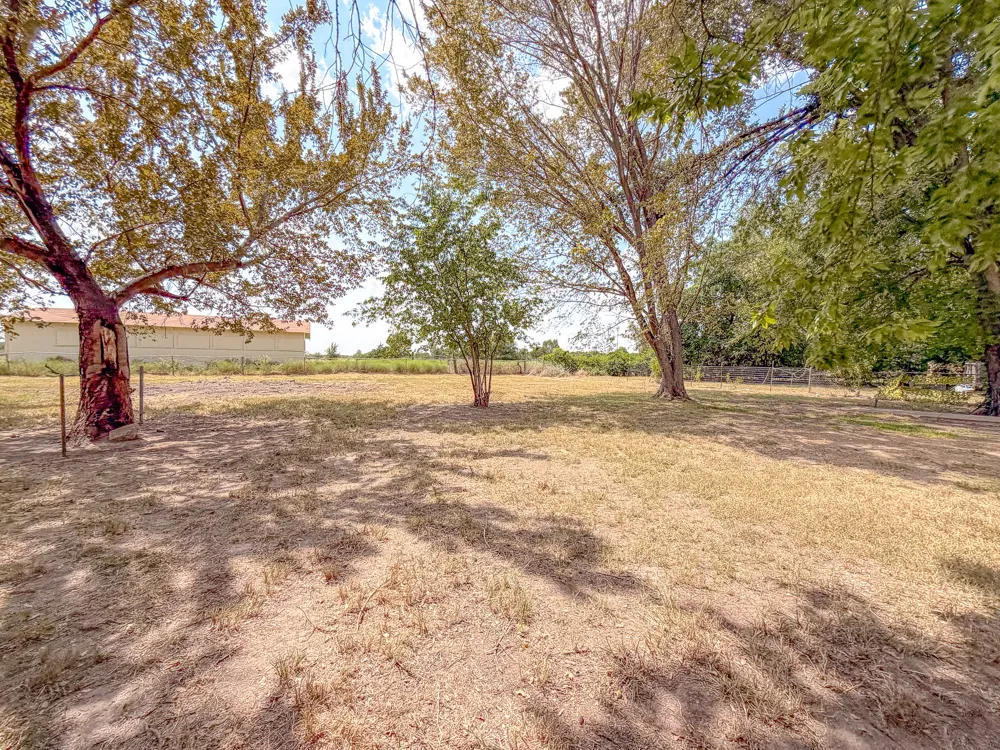 216 Spikes Road Corsicana, TX 75110