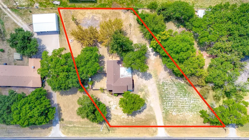 216 Spikes Road Corsicana, TX 75110