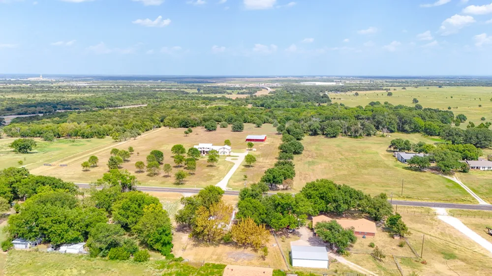 216 Spikes Road Corsicana, TX 75110
