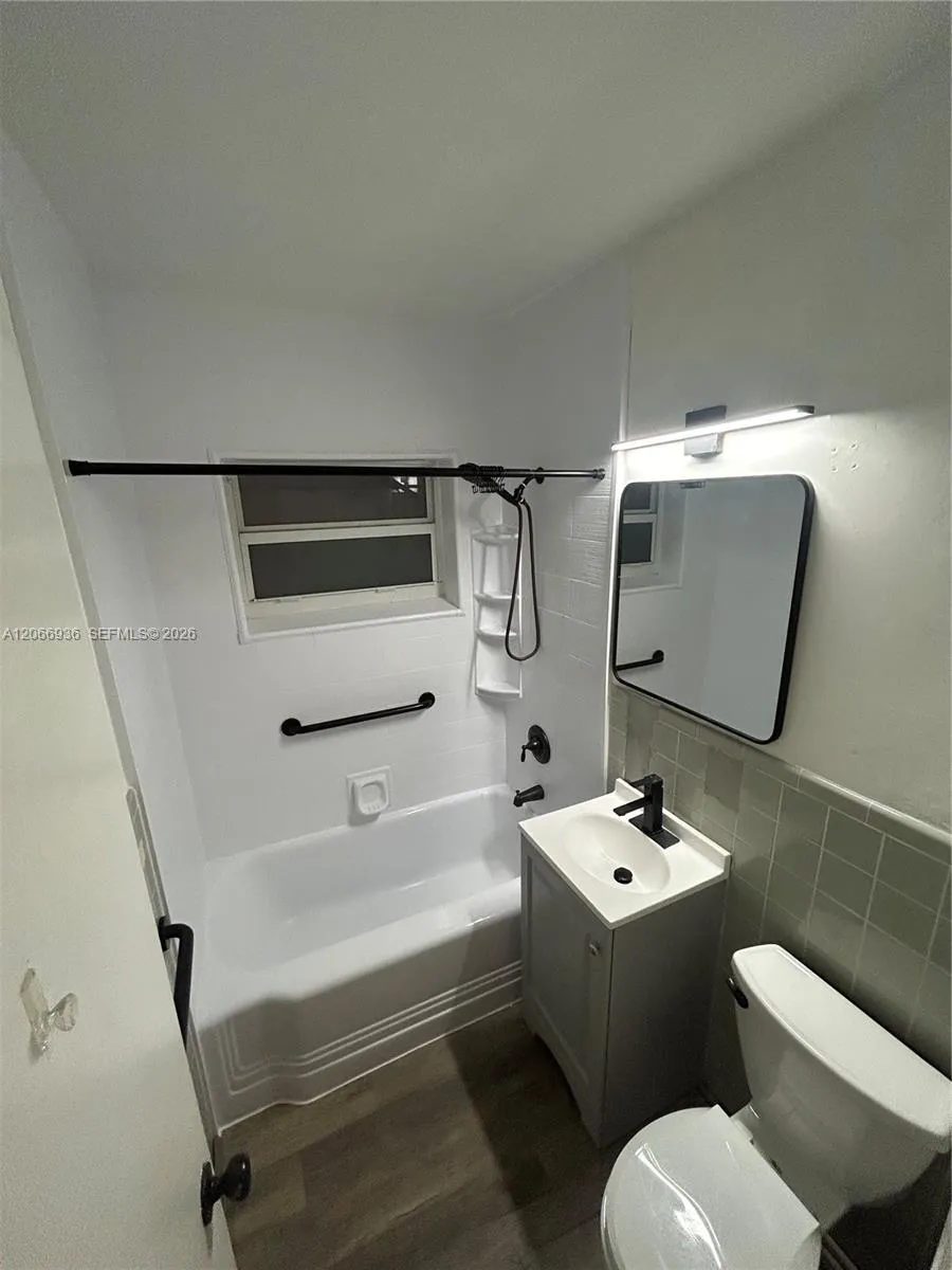 1482 NE 175th St #NA North Miami Beach, FL 33162