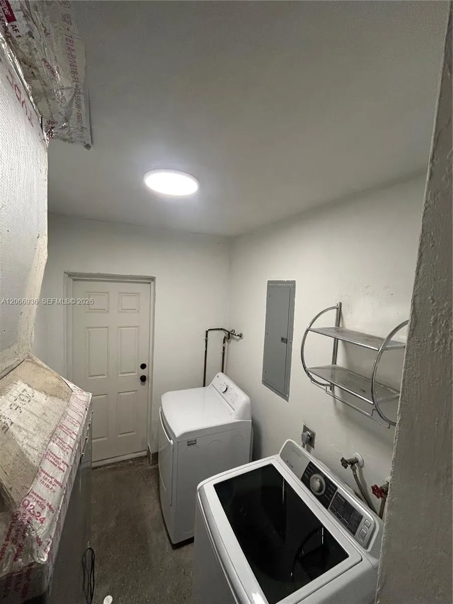 1482 NE 175th St #NA North Miami Beach, FL 33162