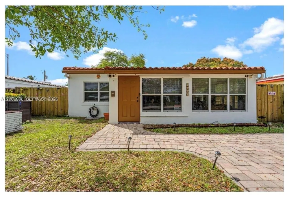 1482 NE 175th St #NA North Miami Beach, FL 33162