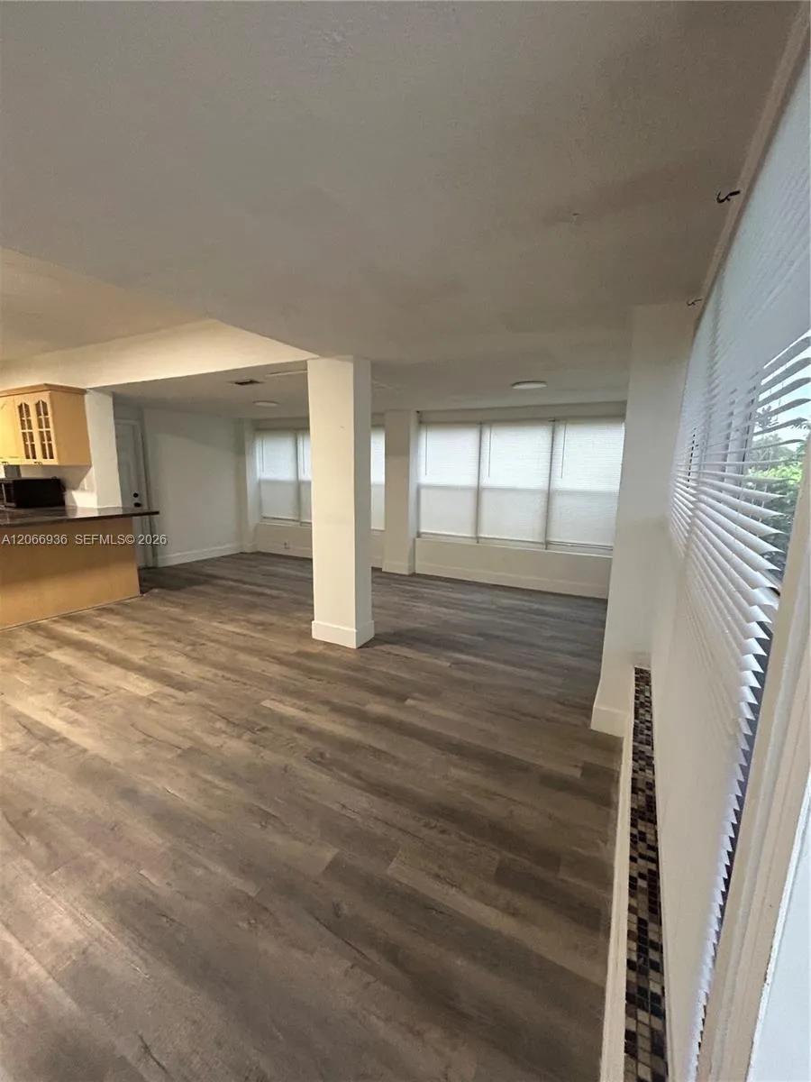 1482 NE 175th St #NA North Miami Beach, FL 33162