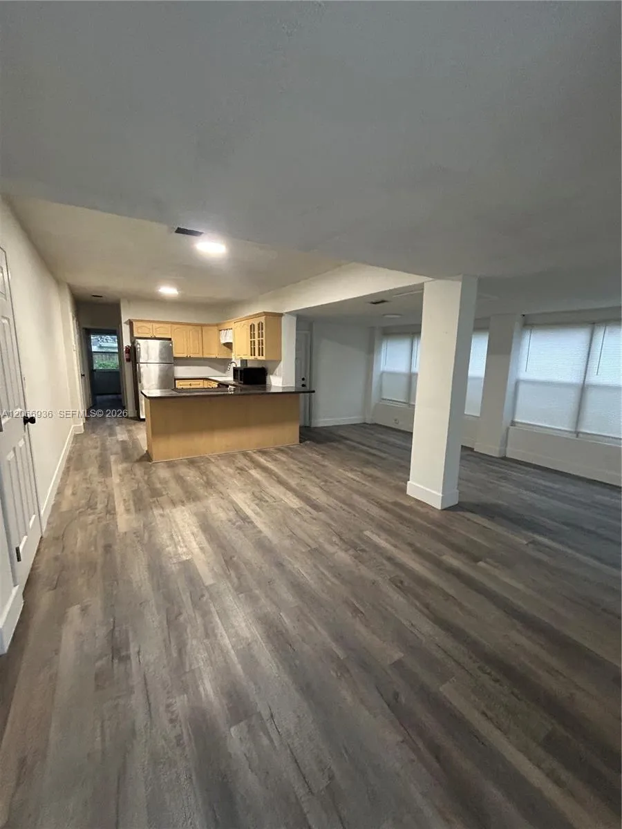 1482 NE 175th St #NA North Miami Beach, FL 33162