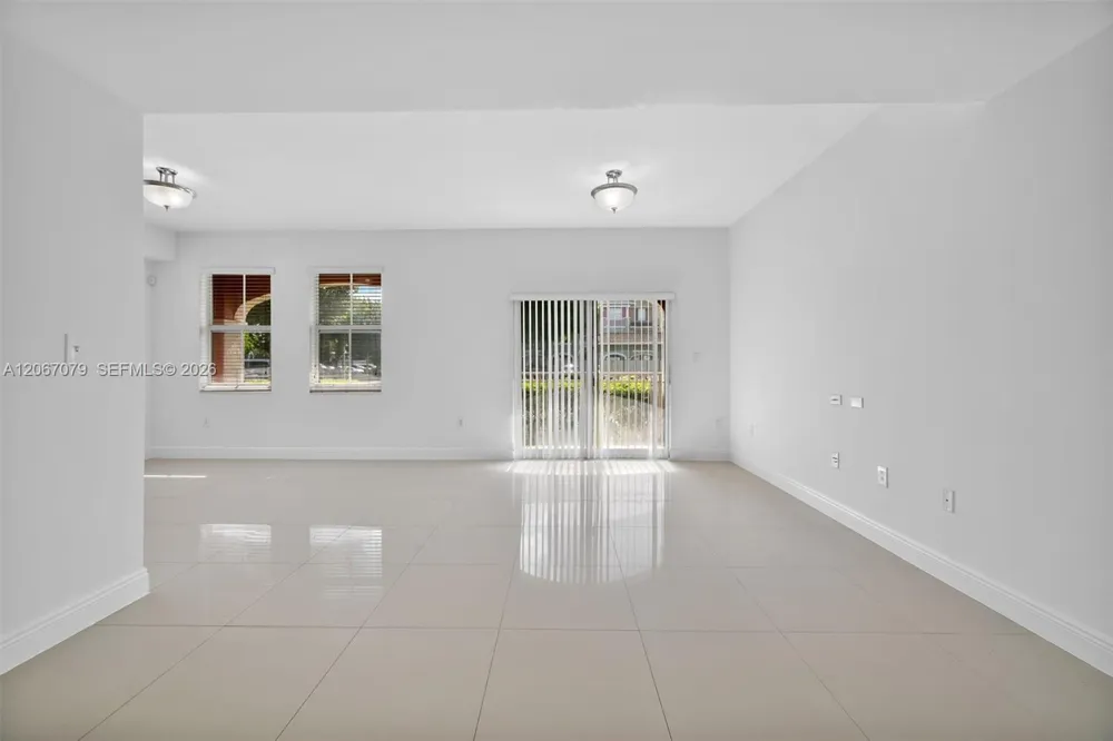 11102 NW 83rd St #101 Doral, FL 33178