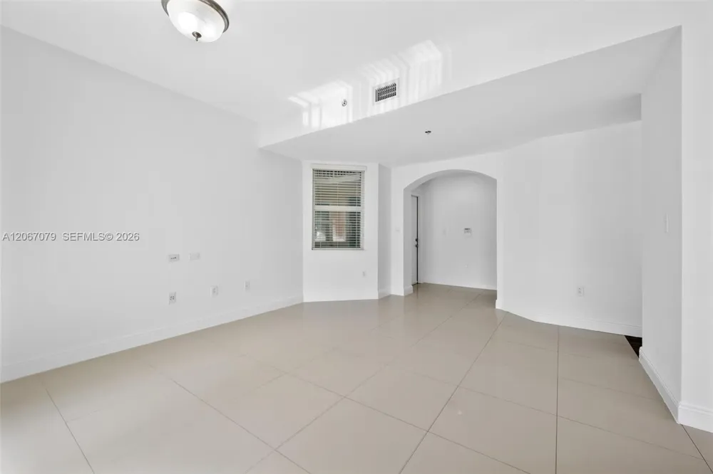 11102 NW 83rd St #101 Doral, FL 33178