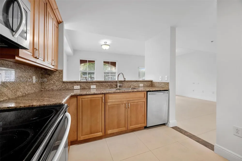 11102 NW 83rd St #101 Doral, FL 33178