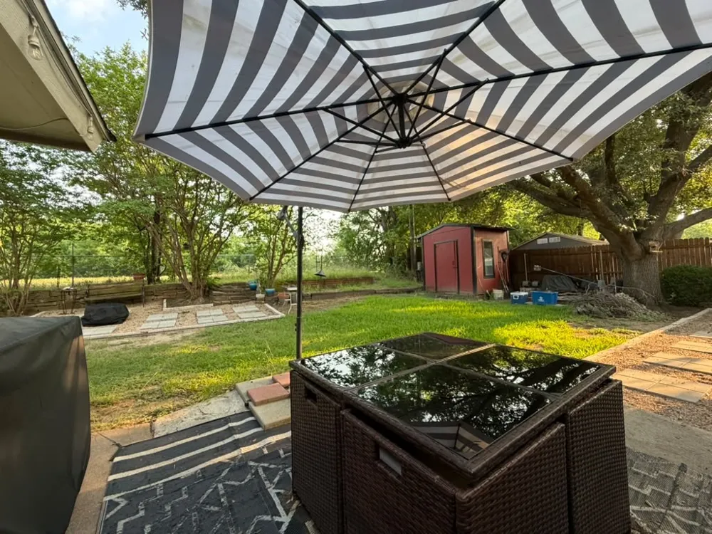 1824 Briar Run Benbrook, TX 76126