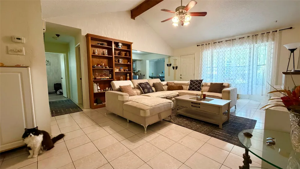 1824 Briar Run Benbrook, TX 76126