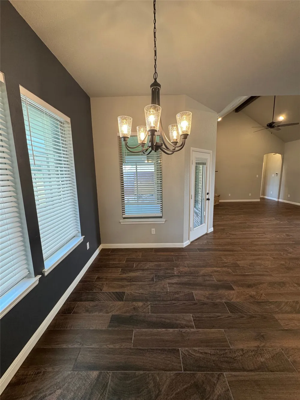 499 Christian Way Azle, TX 76020