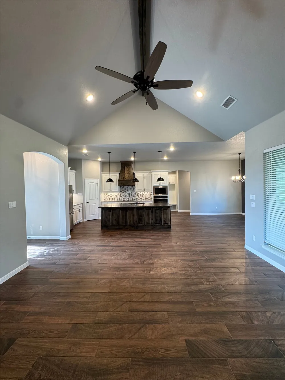 499 Christian Way Azle, TX 76020
