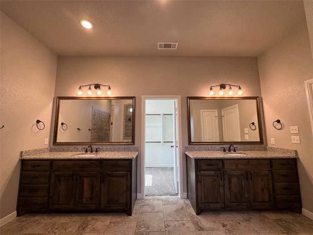499 Christian Way Azle, TX 76020
