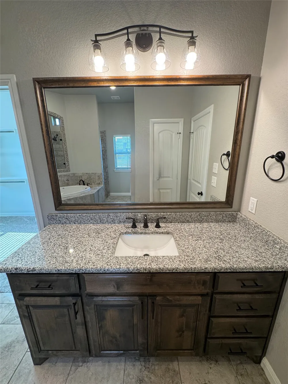 499 Christian Way Azle, TX 76020
