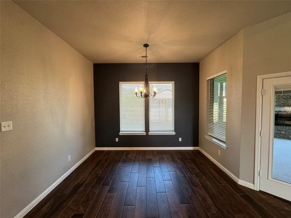 499 Christian Way Azle, TX 76020
