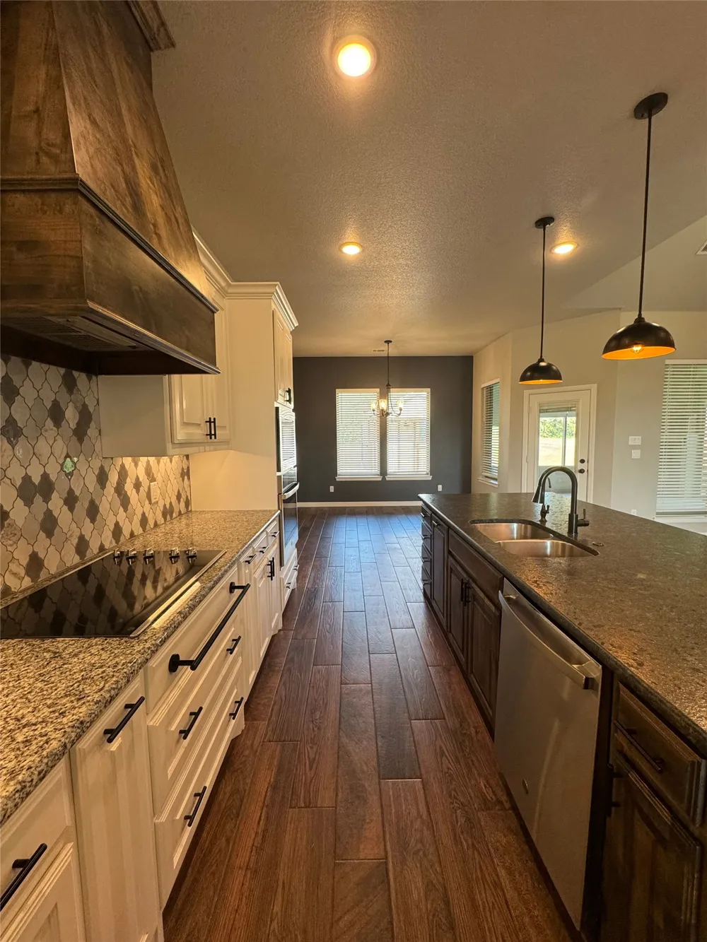 499 Christian Way Azle, TX 76020