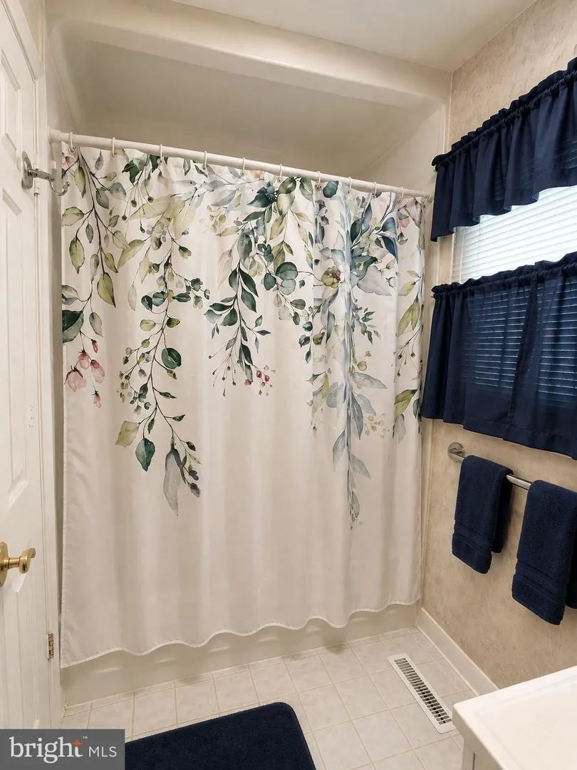 2605 KENHILL DRIVE Bowie, MD 20715