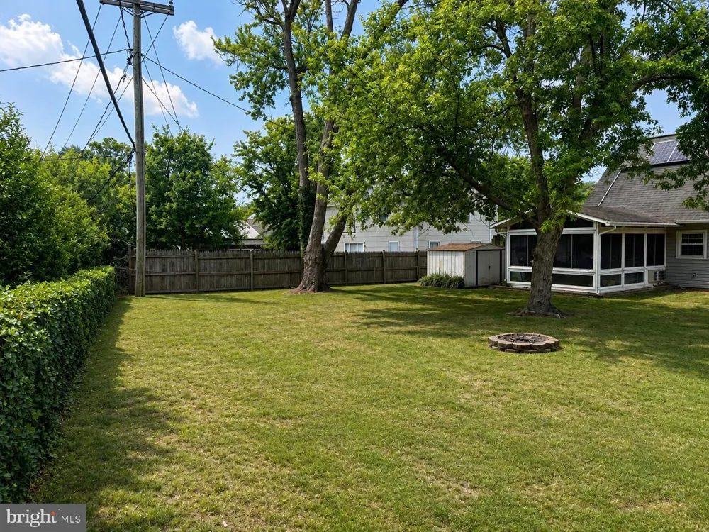 2605 KENHILL DRIVE Bowie, MD 20715