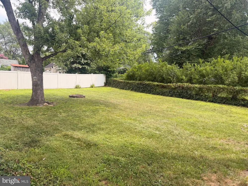 2605 KENHILL DRIVE Bowie, MD 20715