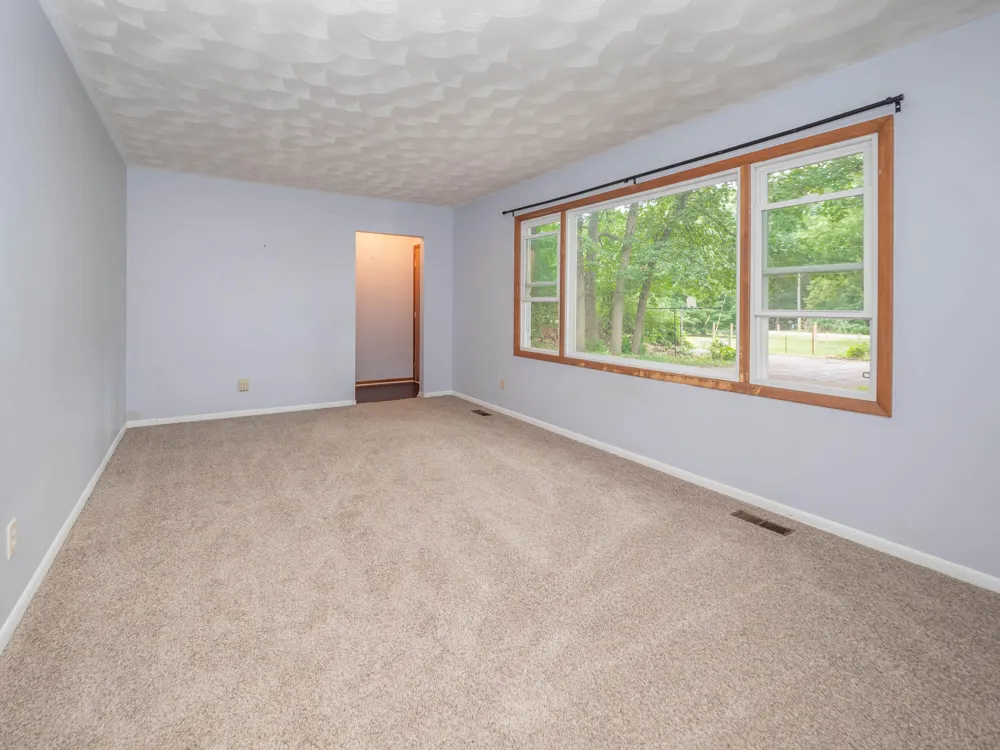 24115 44th Avenue Mattawan, MI 49071