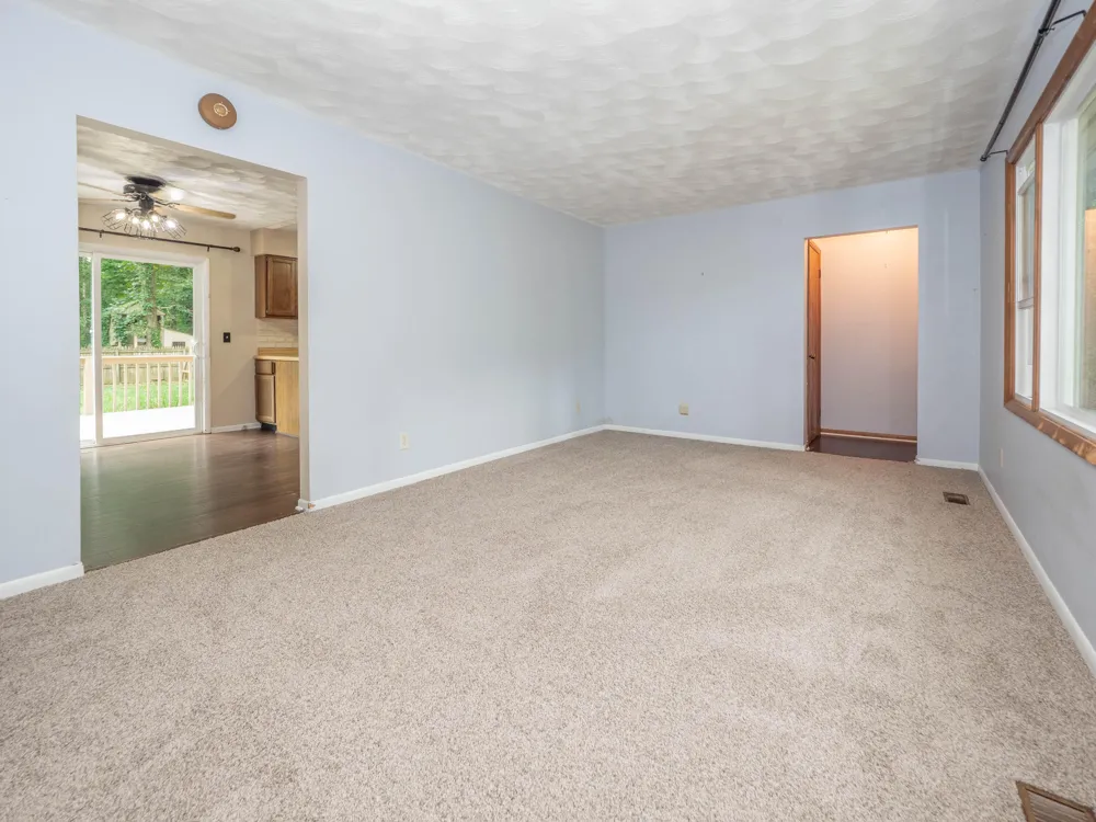 24115 44th Avenue Mattawan, MI 49071