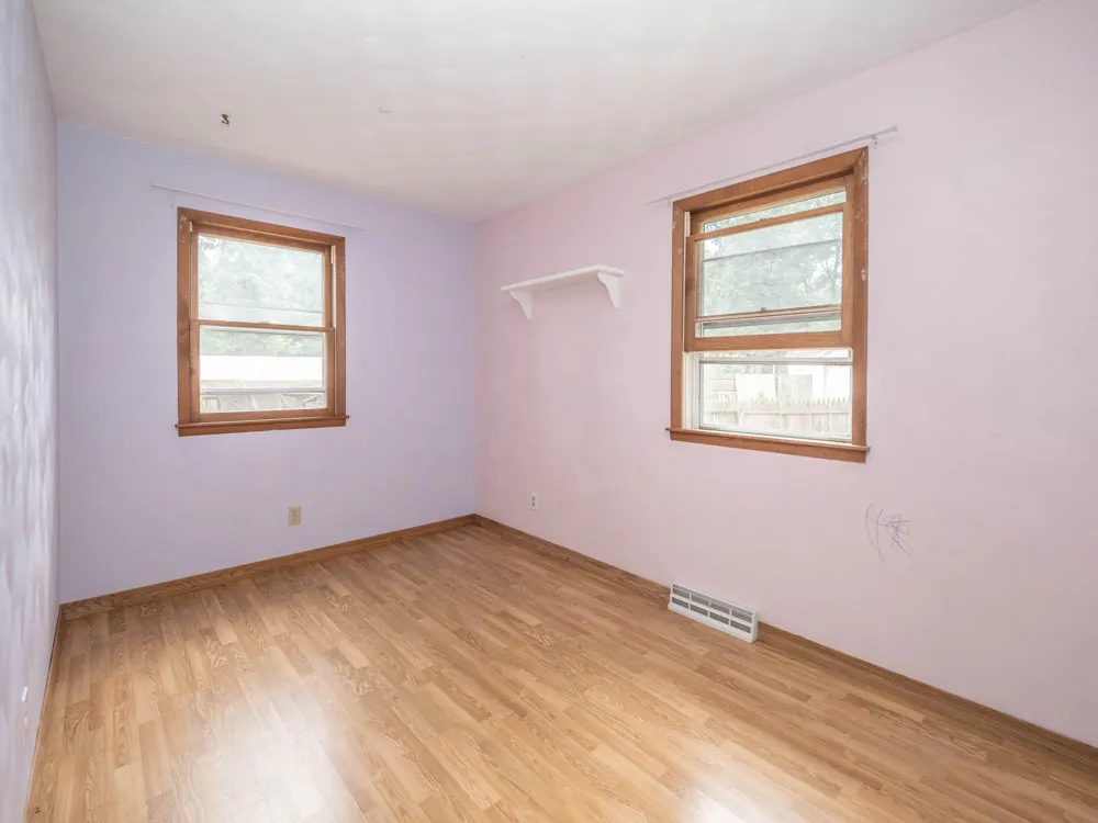 24115 44th Avenue Mattawan, MI 49071