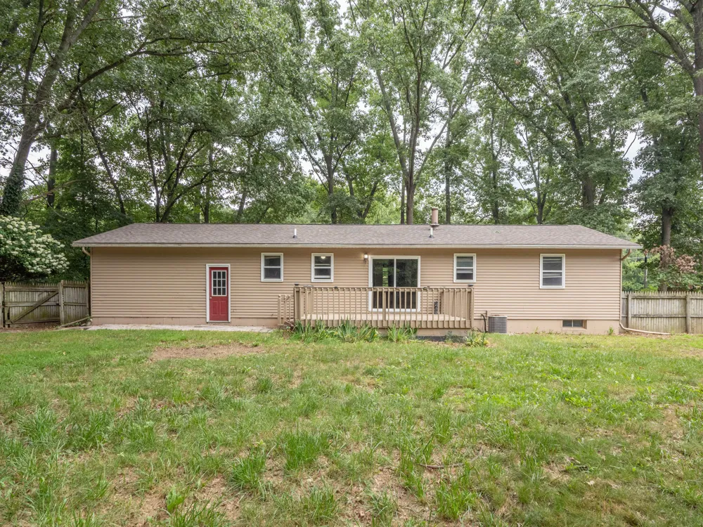 24115 44th Avenue Mattawan, MI 49071
